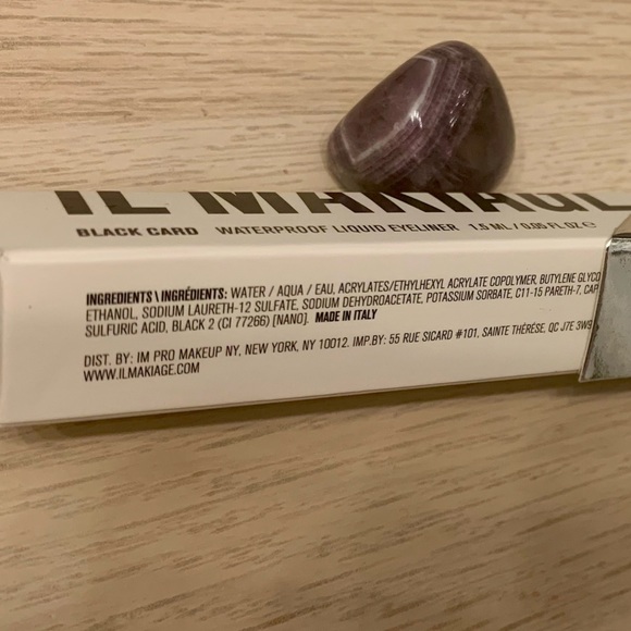 Black Card Liquid Eyeliner: IL MAKIAGE - Picture 3 of 5